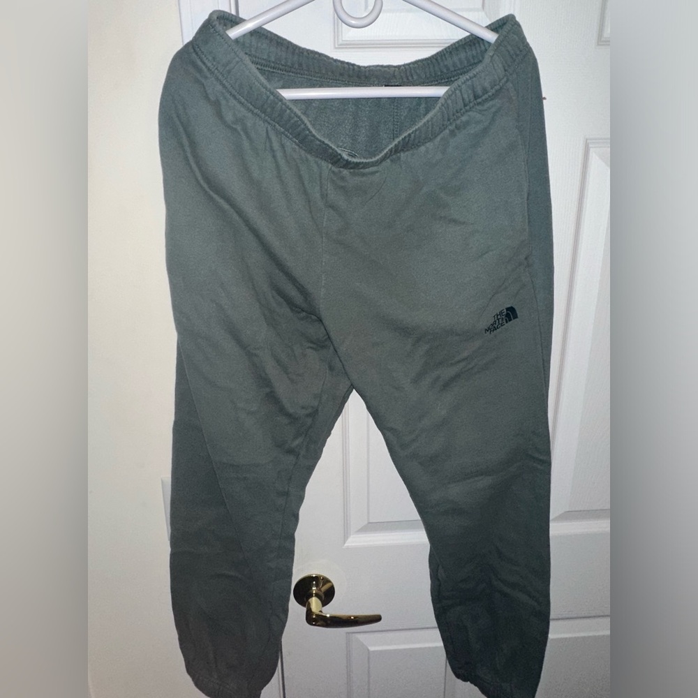 Men’s grey NorthFace sweat pants